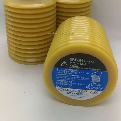 A graxa LHL-300-7 de SMT lubrifica 700CC para o uso da máquina da modelação por injeção de Toshiba Mitsubishi Electric